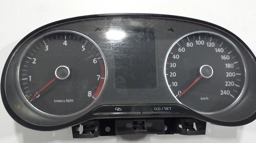 Ceasuri Bord VW Polo 6R Cod 6R0920860F