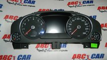 Ceasuri bord VW Touareg 7P cod: 7P6920881 model 20...