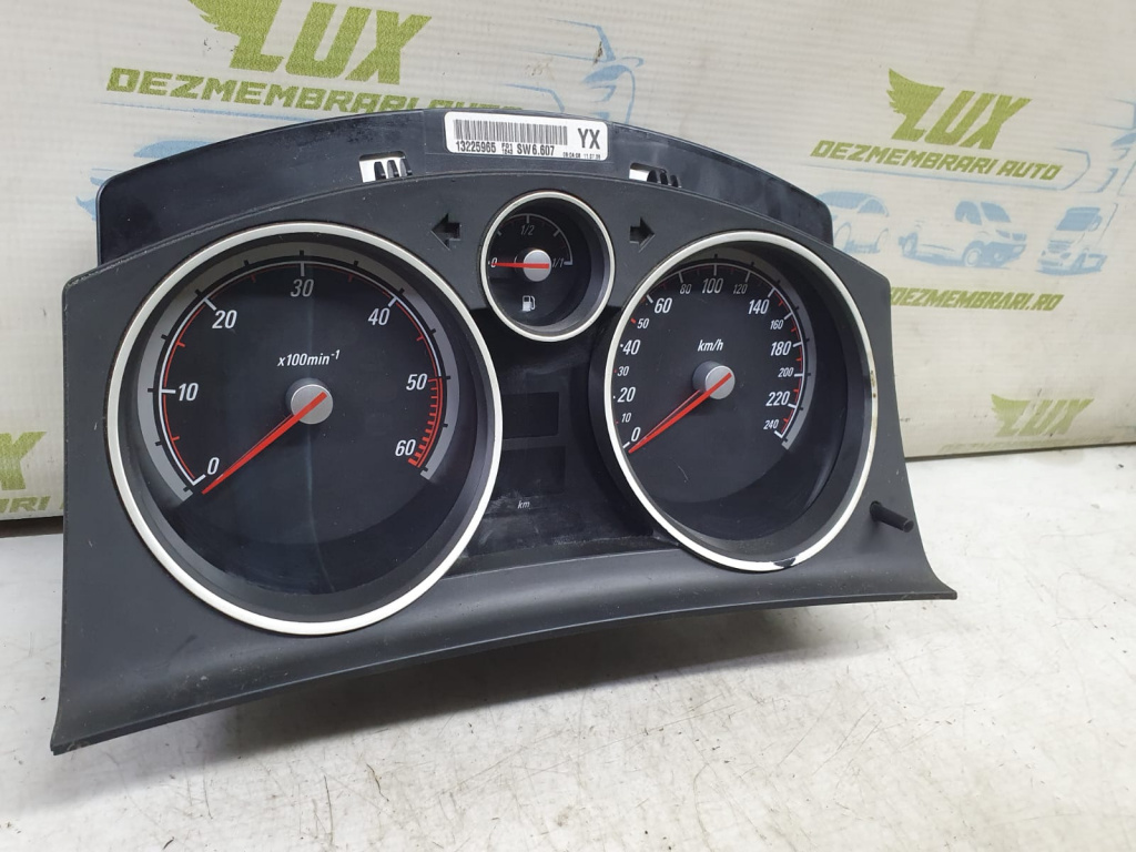 Ceasuri de bord 13225965 a2c53164392 Opel Astra H [2004 - 2007] 1.9 cdti Z19DT