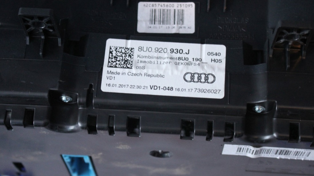 Ceasuri de bord Audi Q3 8U 2011-2018 8U0920930J