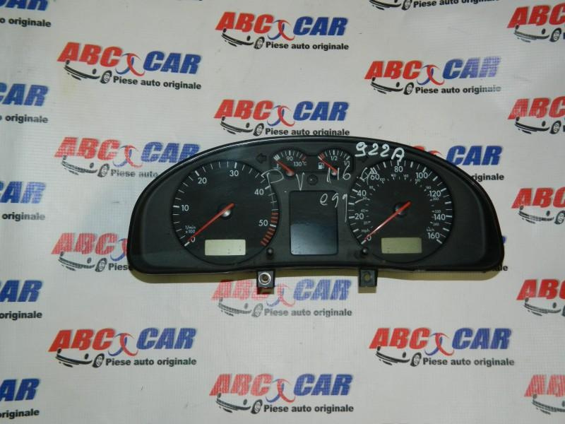 Ceasuri de bord Volkswagen Passat B5 1996-2005 3B0920922A