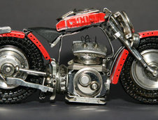 Ceasuri transformate in mini-motociclete