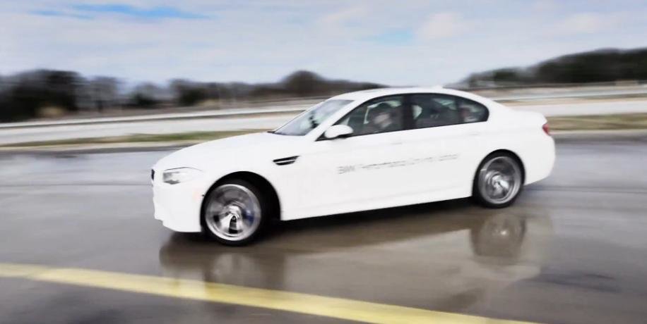 Cei de la BMW vor sa doboare recordul mondial de Drift