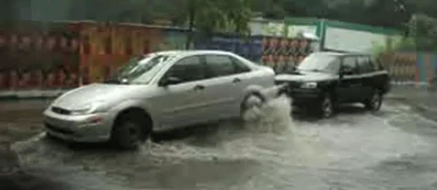 Cel mai bun loc de parcare din lume, cu spalatorie auto inclusa Cel mai bun loc de parcare din lume, cu spalatorie auto inclusa