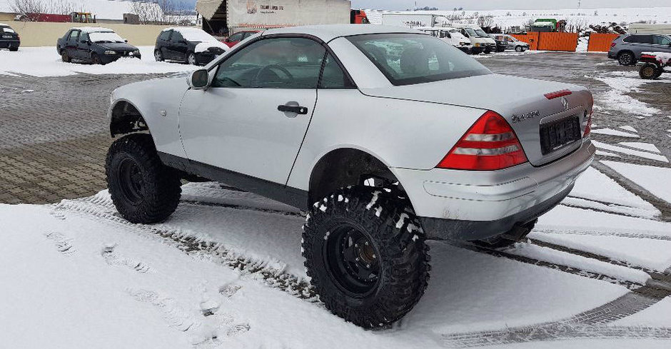 Cel mai capabil Mercedes SLK roadster de off-road din lume e de vanzare in Romania