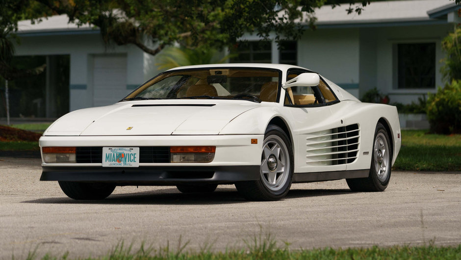 Cel mai celebru Ferrari Testarossa, din filmul Miami Vice, este de vanzare Cel mai celebru Ferrari Testarossa, din filmul Miami Vice, este de vanzare