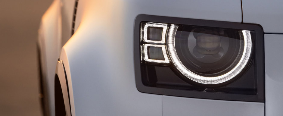 Cel mai mare SUV de la Land Rover a debutat oficial. Noul model are o lungime de peste 5.3 metri si ofera nu mai putin de opt locuri. Cat costa Cel mai mare SUV de la Land Rover a debutat oficial. Noul model are o lungime de peste 5.3 metri si ofera nu mai putin de opt locuri. Cat costa