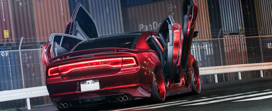 Cel mai nebun sedan din lume are patru Lambo doors si jante pe 24". FOTO ca sa te convingi si singur Cel mai nebun sedan din lume are patru Lambo doors si jante pe 24". FOTO ca sa te convingi si singur