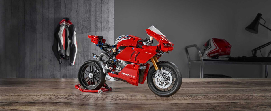 Cel mai nou set de piese de la Lego scoate la iveala un Ducati Panigale cu transmisie in doua rapoarte. FOTO ca sa te convingi si singur