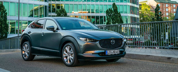 Cel mai nou SUV din gama Mazda detaliat intr-o GALERIE FOTO uriasa. Studiaza-l si tu din toate unghiurile