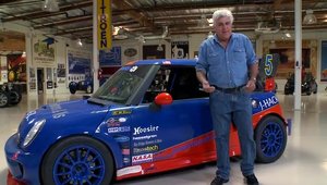 Cel mai tare hot-hatch? Jay Leno conduce un Mini cu doua motoare si 500 cai!