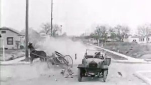 Cel mai vechi accident auto filmat din lume