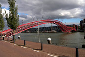 Cele mai ciudate poduri din lume