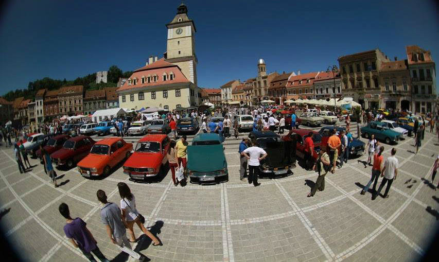 Cele mai frumoase si rare Dacii istorice se intalnesc la Brasov