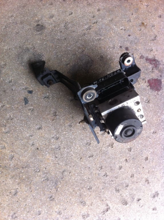 Centrala ABS Opel Astra H [2004 - 2007] Hatchback 1.6 MT (105 hp) (L48) Twinport