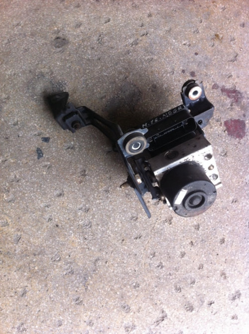 Centrala ABS Opel Astra H [2004 - 2007] Hatchback 1.6 MT (105 hp) (L48) Twinport