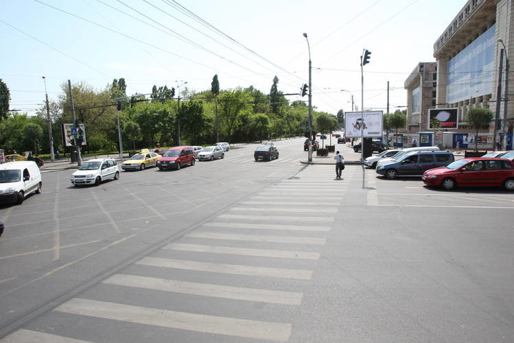 Centru blocat - se inchide circulatia in Bucuresti, pe Stirbei Voda Centru blocat - se inchide circulatia in Bucuresti, pe Stirbei Voda