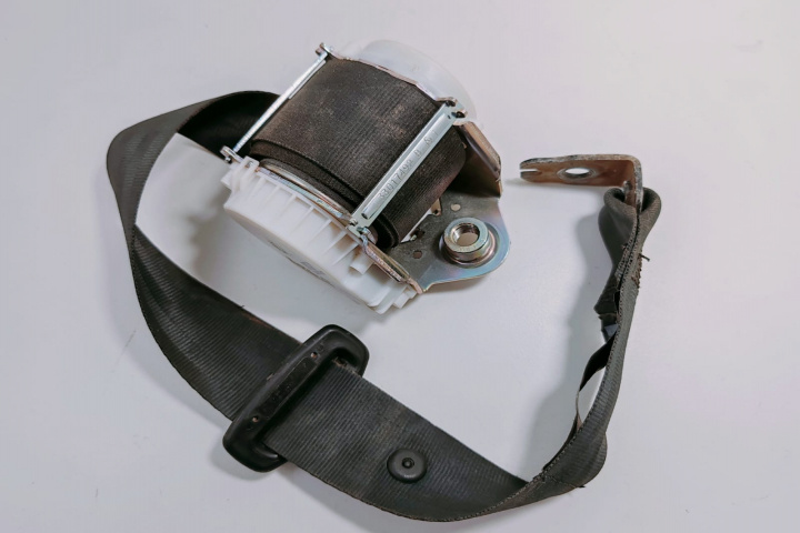 Centura de siguranta dreapta spate 3C9857806G / 193857737A / 34052244 Volkswagen VW Passat B6 [2005 - 2010]