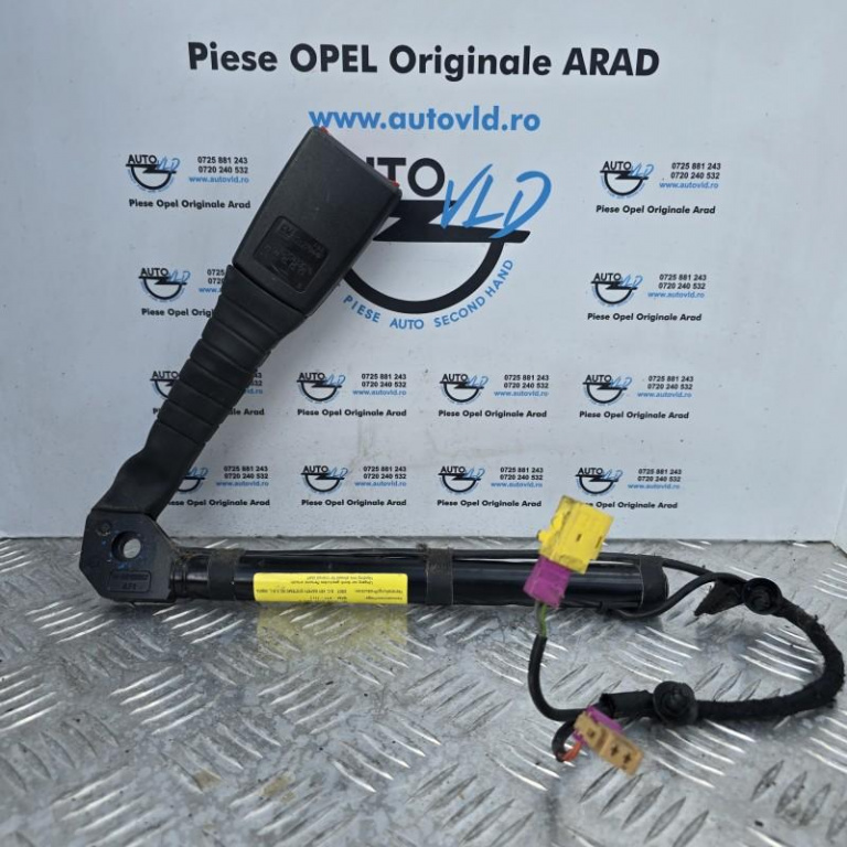 Centura de siguranta pretensionare dreapta fata Opel Signum facelift 2005-2008 13127944F