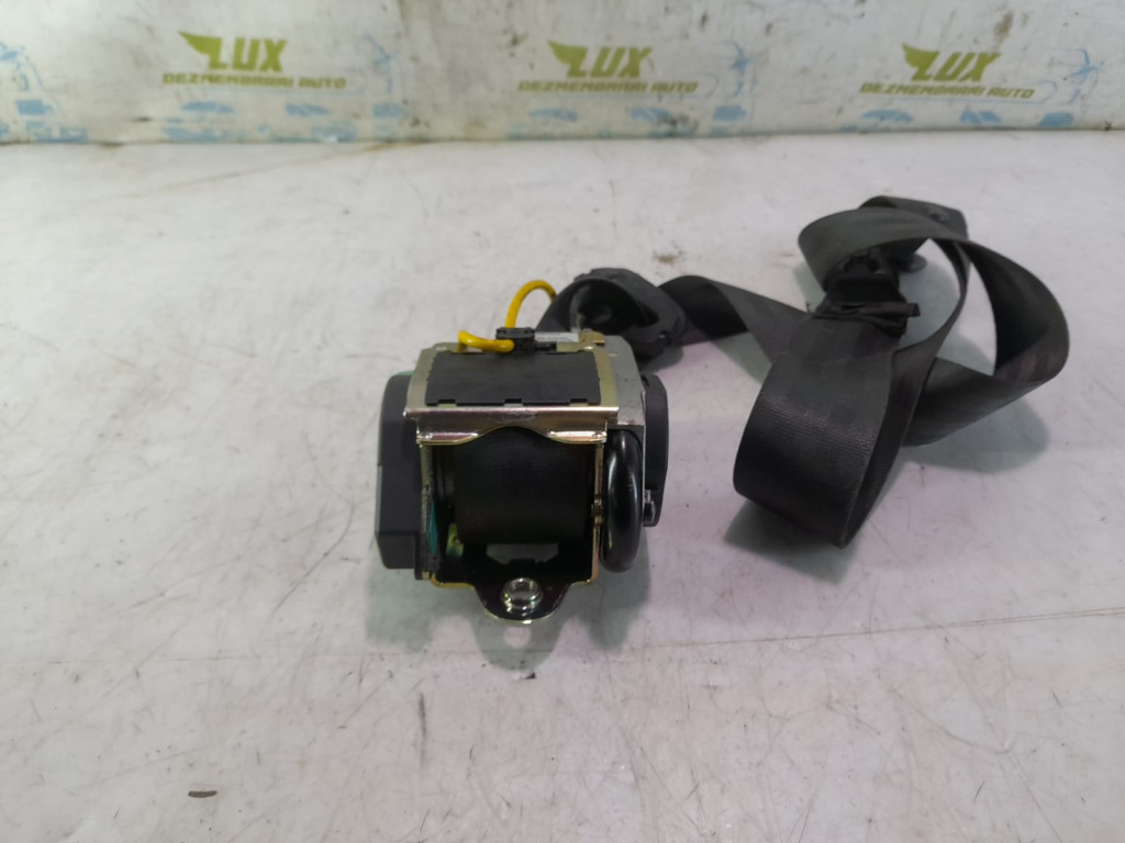 Centura dreapta fata 560981601 Volkswagen VW Touareg generatia 1 7L [2002 - 2007] 2.5 tdi BAC