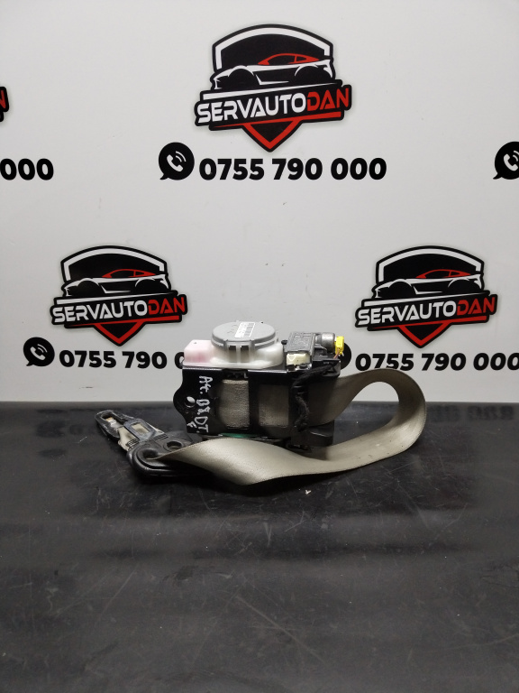 Centura dreapta fata Audi A4 (2008-2011) [8K2, B8] 2.0 Motorina 2011, 8A0857732