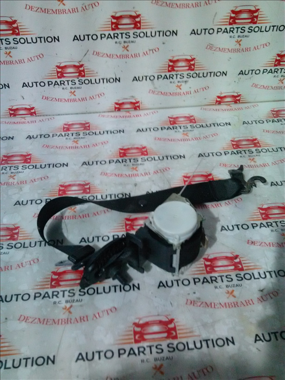 Centura dreapta fata BMW E90