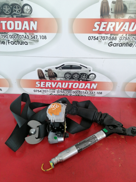 Centura dreapta fata Hyundai Santa Fe 3 (2012->) 2.2 Motorina 2019