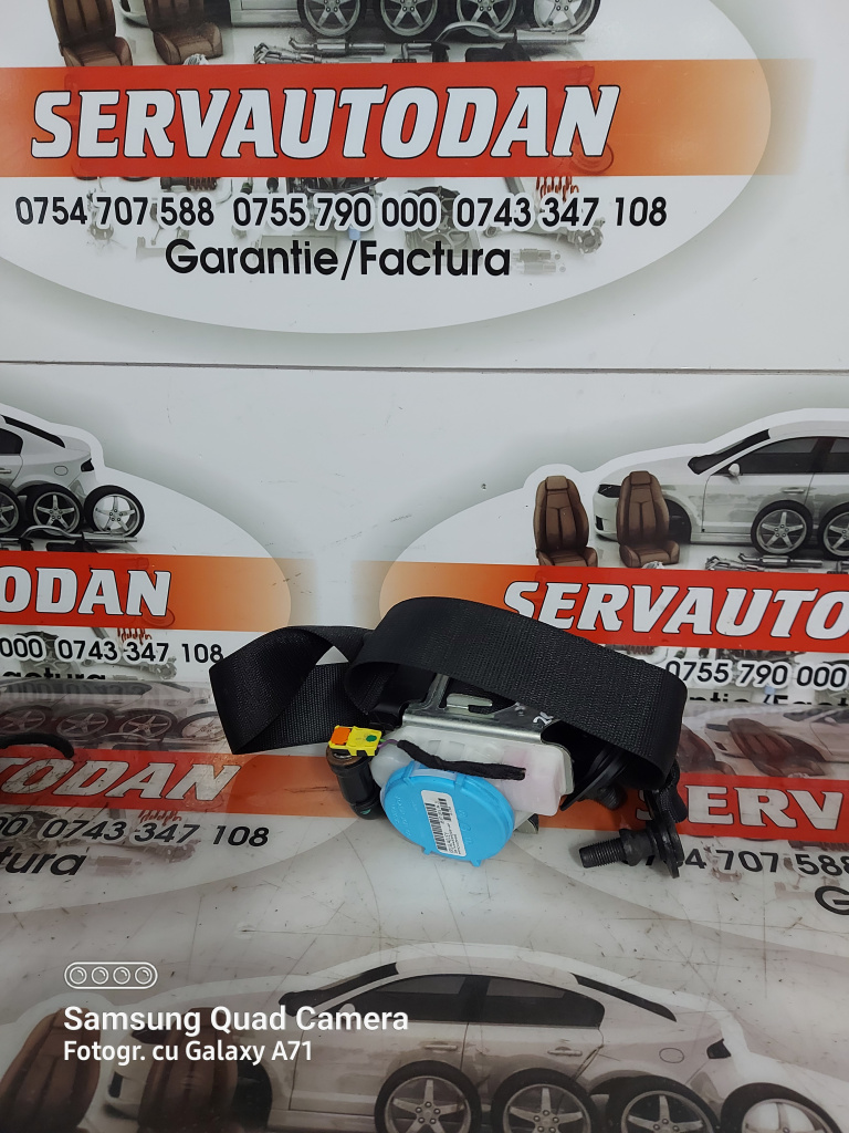 Centura dreapta fata Mercedes-Benz GLA-Class (2013->) [X156] 2.2 Motorina 2016, A1768602285