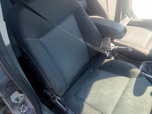 Centura dreapta fata Opel Astra H [Fabr 2004-2009] 1.9 CDTI Z19DTH 110 KW / 150 CP