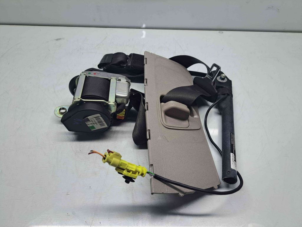 Centura dreapta fata Opel Astra J [Fabr 2009-2015] 13443560