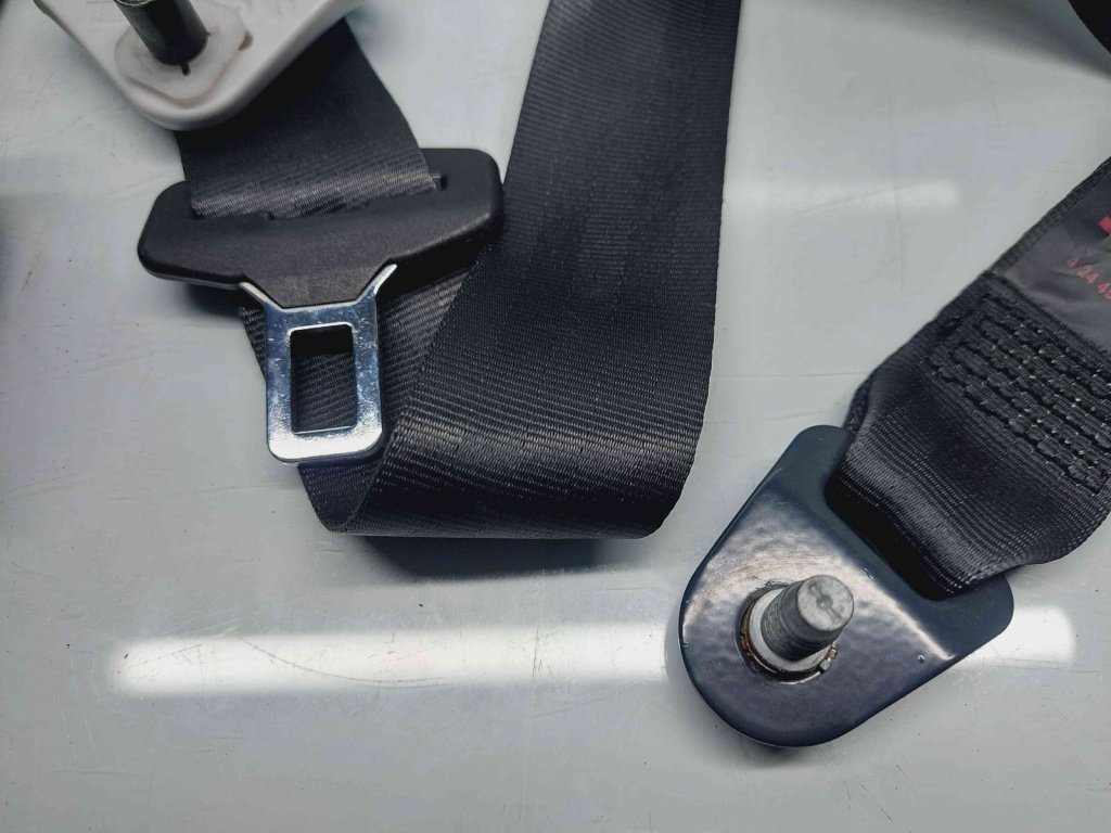 Centura dreapta fata Peugeot 2008 [Fabr 2013-prezent] 98063151XX