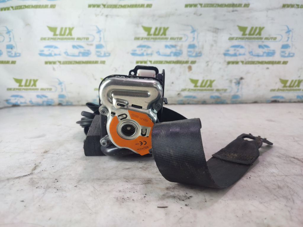 Centura dreapta fata Volkswagen VW Golf 7 [2012 - 2017] 1.6 tdi CLHA