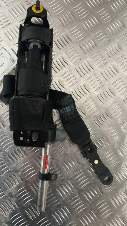 Centura dreapta fata Volvo V50 2.0 d cod motor D4204T an 2010 cod 8639692