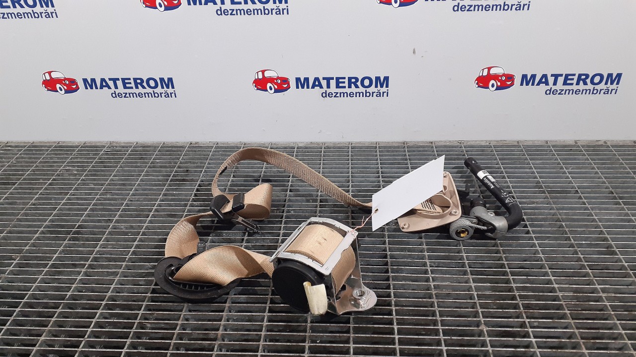 CENTURA FATA DREAPTA BMW SERIA 5 F 11 - 