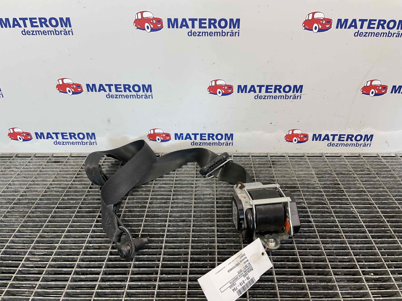 CENTURA FATA DREAPTA FORD FOCUS FOCUS - - (2011 2014)