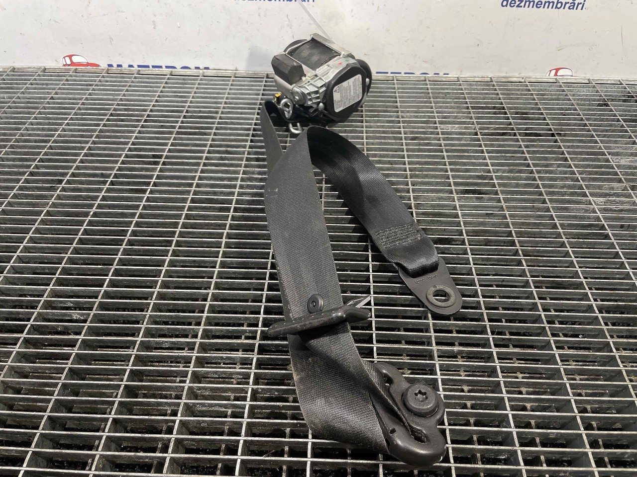 CENTURA FATA DREAPTA FORD MONDEO - - (2007 2014)