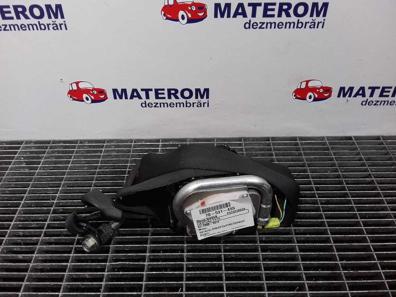 CENTURA FATA DREAPTA NISSAN PATHFINDER -
