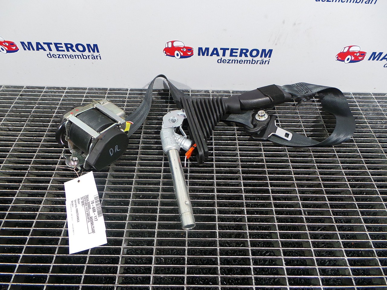 CENTURA FATA DREAPTA NISSAN QASHQAI PLUS2 QASHQAI PLUS2 - - (2010 2014)
