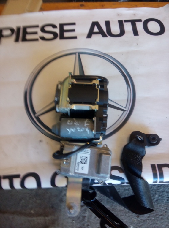 Centura siguranta dreapta fata Mercedes C class w204