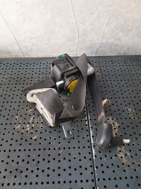 Centura siguranta dreapta fata opel antara a l07 96852897