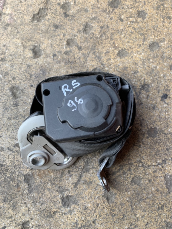 Centura siguranta dreapta spate Volkswagen Bora [1998 - 2005] Sedan 1.9 TDI MT (150 hp) (1J2)