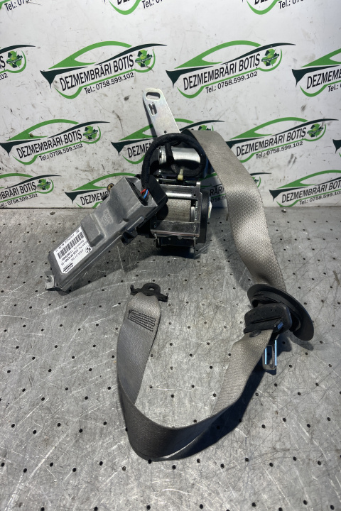 Centura siguranta fata dreapta 609 3340 00D BMW Seria 7 F01/F02 [2008 - 2012] Sedan 730d AT (245 hp)