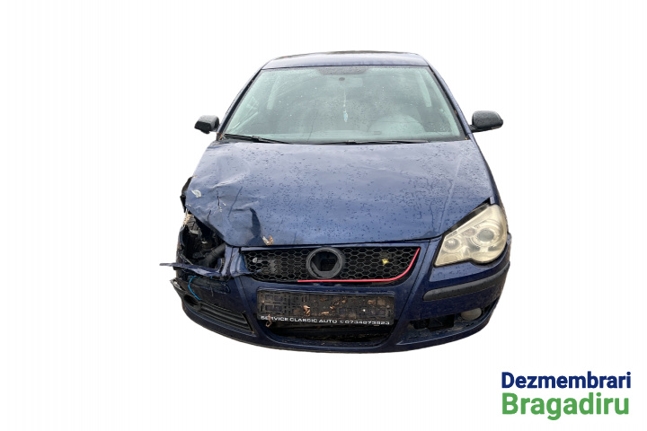 Centura siguranta spate dreapta Volkswagen VW Polo 4 9N [facelift] [2005 - 2009] Hatchback 3-usi 1.4 TD MT (70 hp) Cod motor: BNM, Cod cutie: HCS, Cod culoare: LD5Q