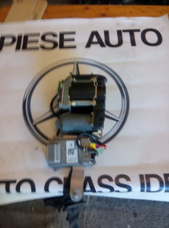 Centura siguranta stanga fata Mercedes C class w204