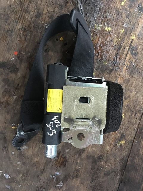 Centura siguranta stanga spate Mercedes C class w204 2008