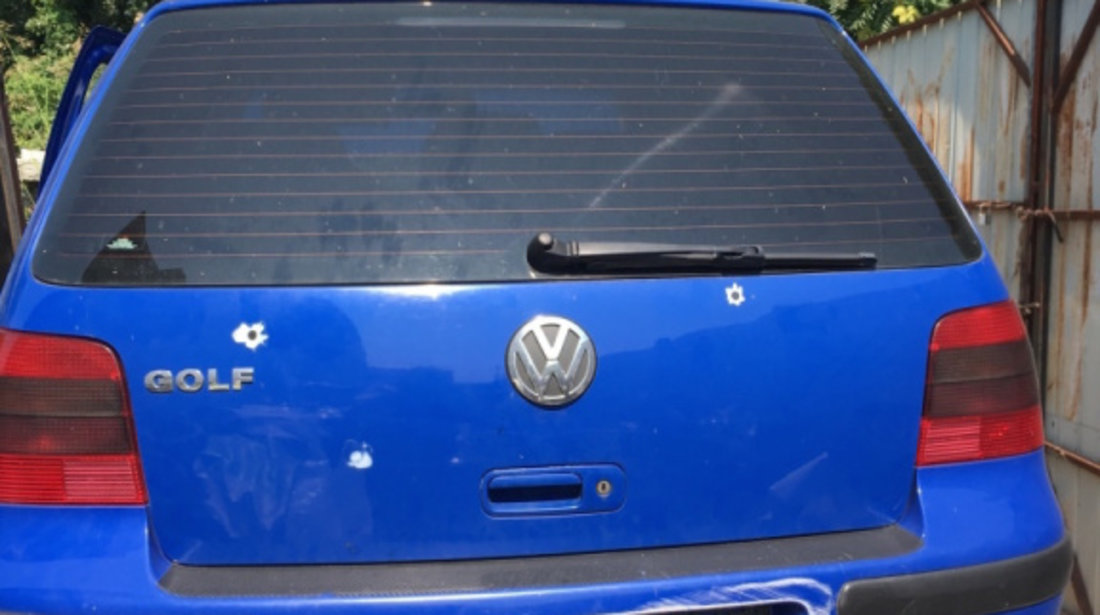 Centura siguranta stanga spate Volkswagen VW Golf 4 [1997 - 2006] Hatchback 5-usi 1.4 MT (75 hp) (1J1) 16V