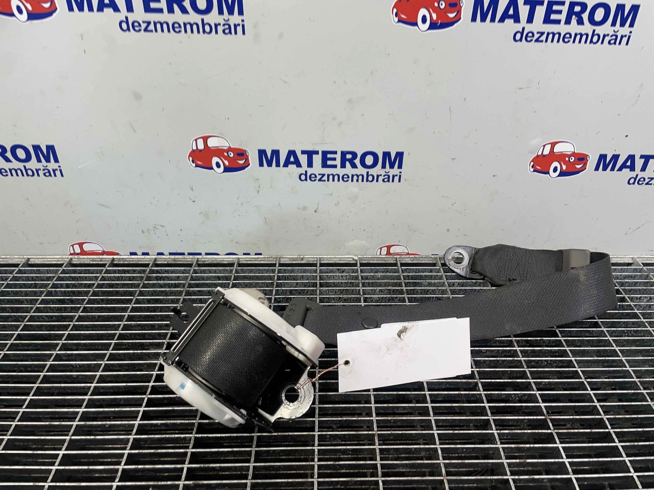 CENTURA SPATE DREAPTA NISSAN PATHFINDER - - (2010 2013)