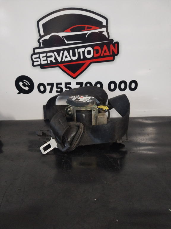 Centura stanga fata Audi A3 (2003-2008) [8P1] 2.0 Motorina 2005, 8P3857705
