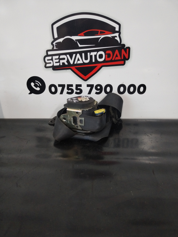 Centura stanga fata Audi A4 (2001-2004) [8E2, B6] 1.9 Motorina 2002, 8E0857705B
