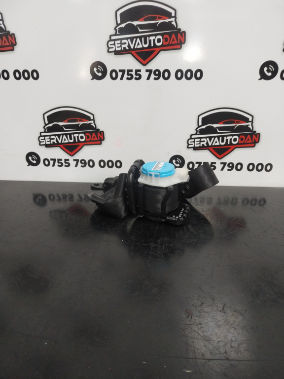 Centura stanga fata Audi Q3 (2011-2017) [8U] 2.0 Motorina 2015, 8U0857705C